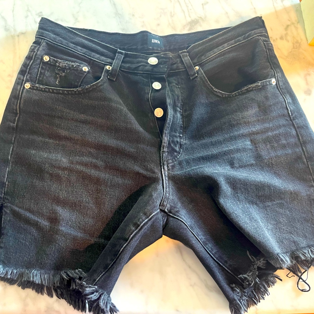 Edwin Cai Shorts Black